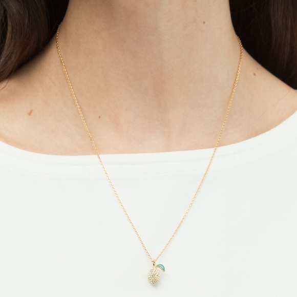 ♠️🍋Kate Spade🍋♠️Picnic Perfect 🍋 Mini Pendant - Picture 2 of 16